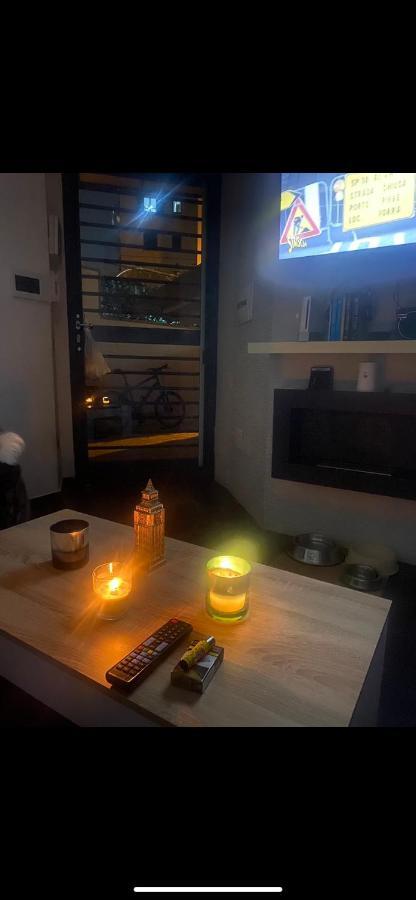Napoli Centro Casa Con Due Camere E Cucina Екстер'єр фото